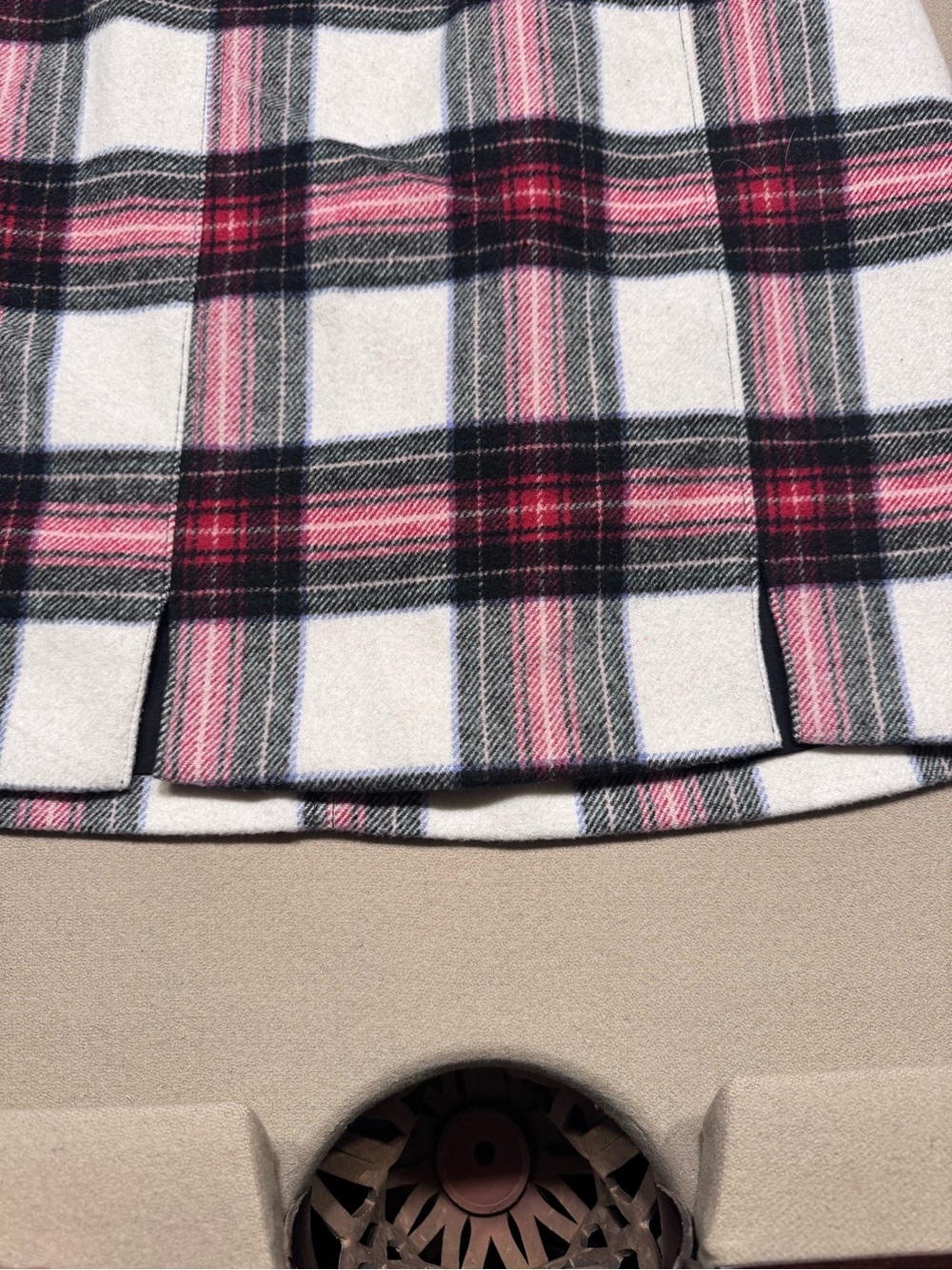 Hollister White Plaid Wool Blend Red and Black Mini Skirt - Picture 7 of 7